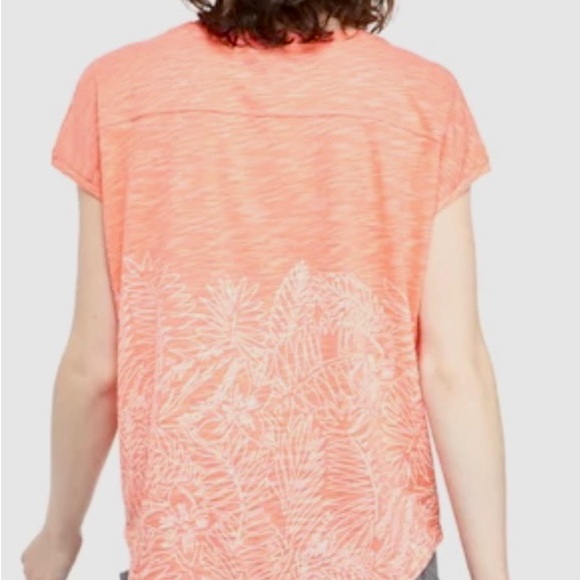 Ocean & Coast coral subtle print short sleeve shirt - Picture 2 of 3